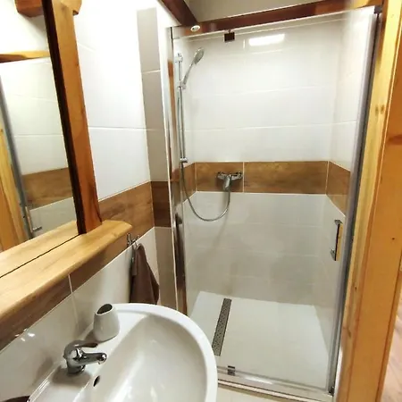 Eliska Dreveny Raj *